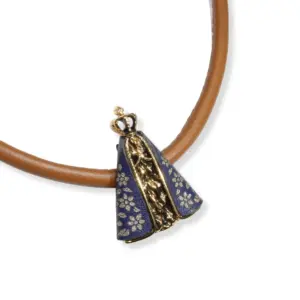 Colar Nossa Senhora Aparecida em Couro com Pingente Banhado