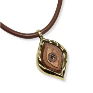 Colar Olho Grego Orgânico em Couro Cortado a Laser