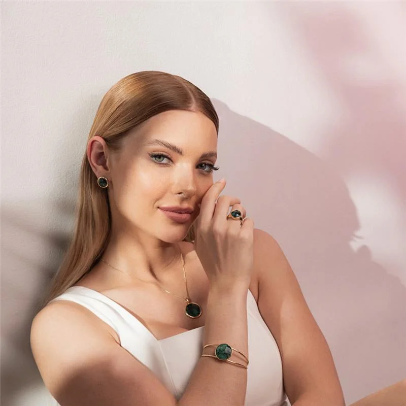 Coleção Eterna – Brincos de Esmeralda 1,6 cm - Imagem 2